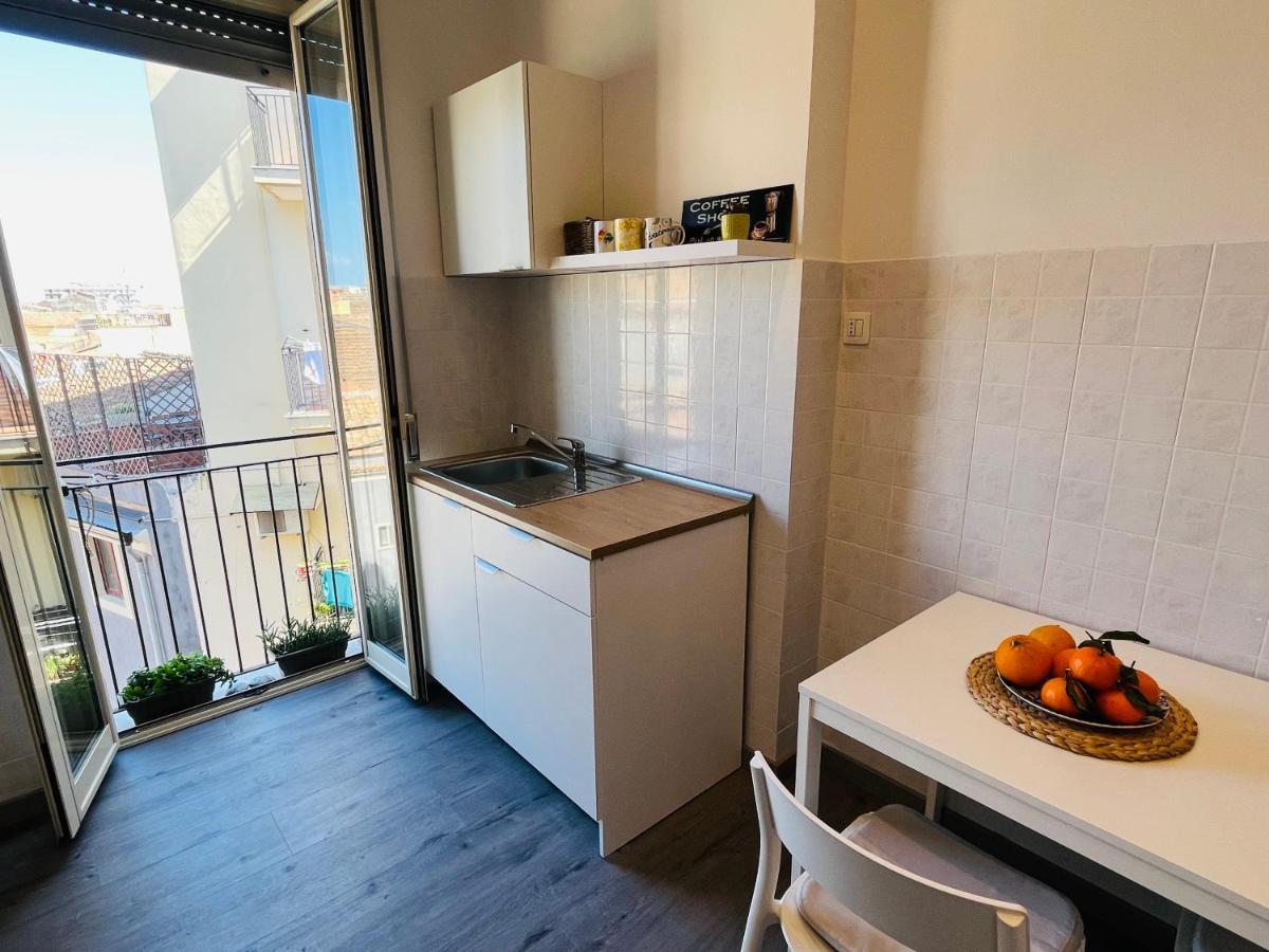 La Terrazza Di Sant'Agata Appartement Catánia Buitenkant foto