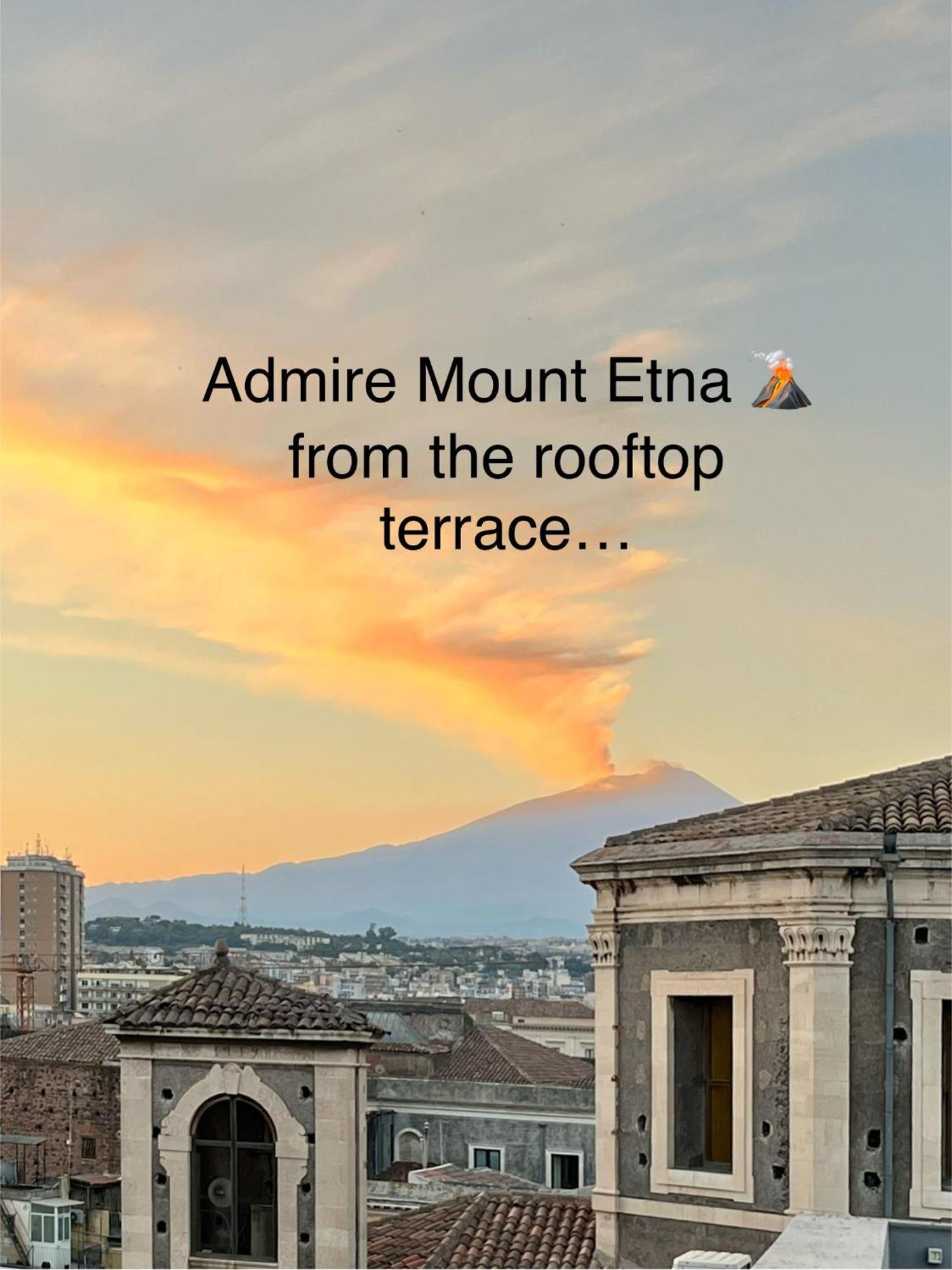 La Terrazza Di Sant'Agata Appartement Catánia Buitenkant foto