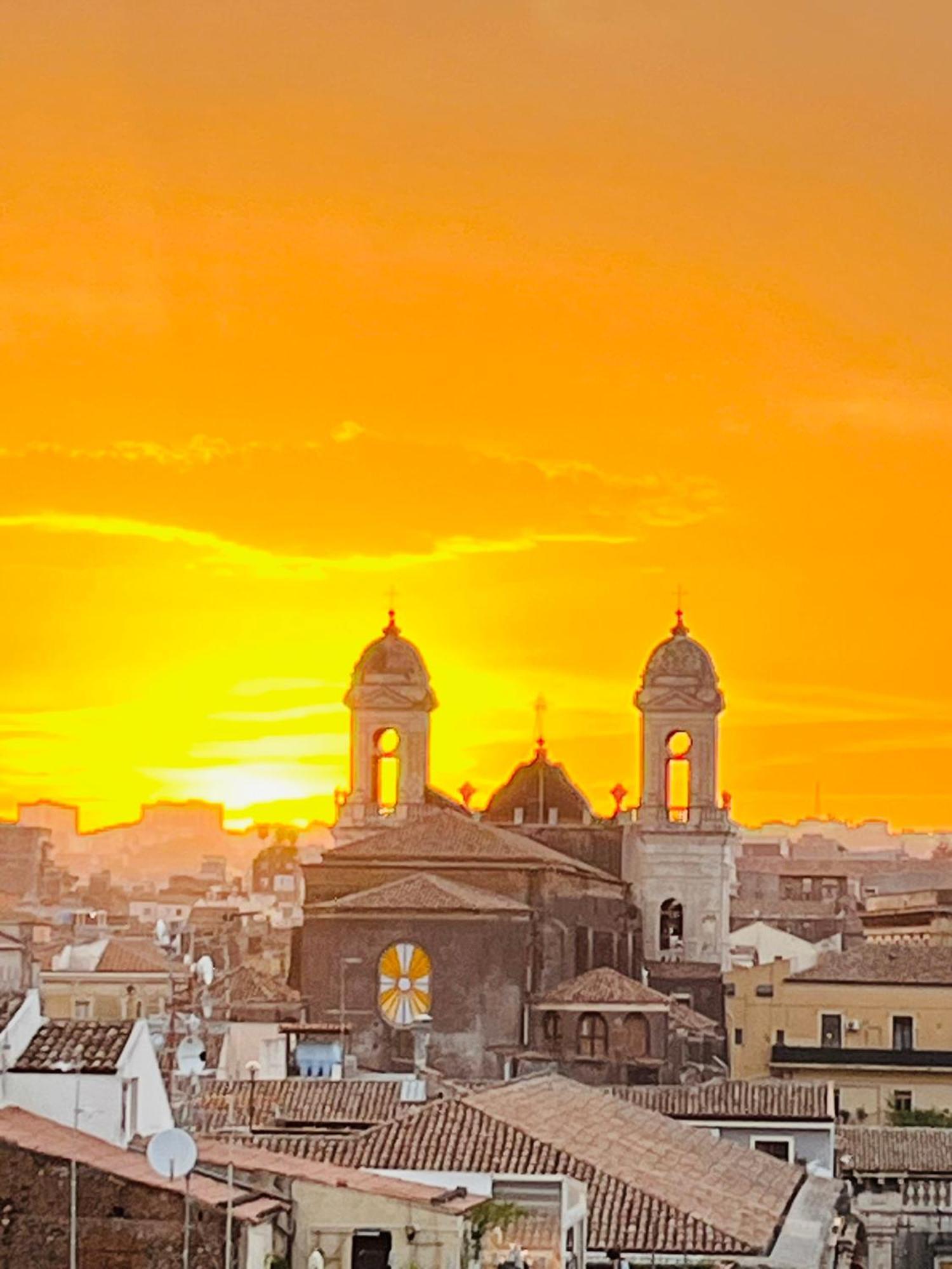 La Terrazza Di Sant'Agata Appartement Catánia Buitenkant foto
