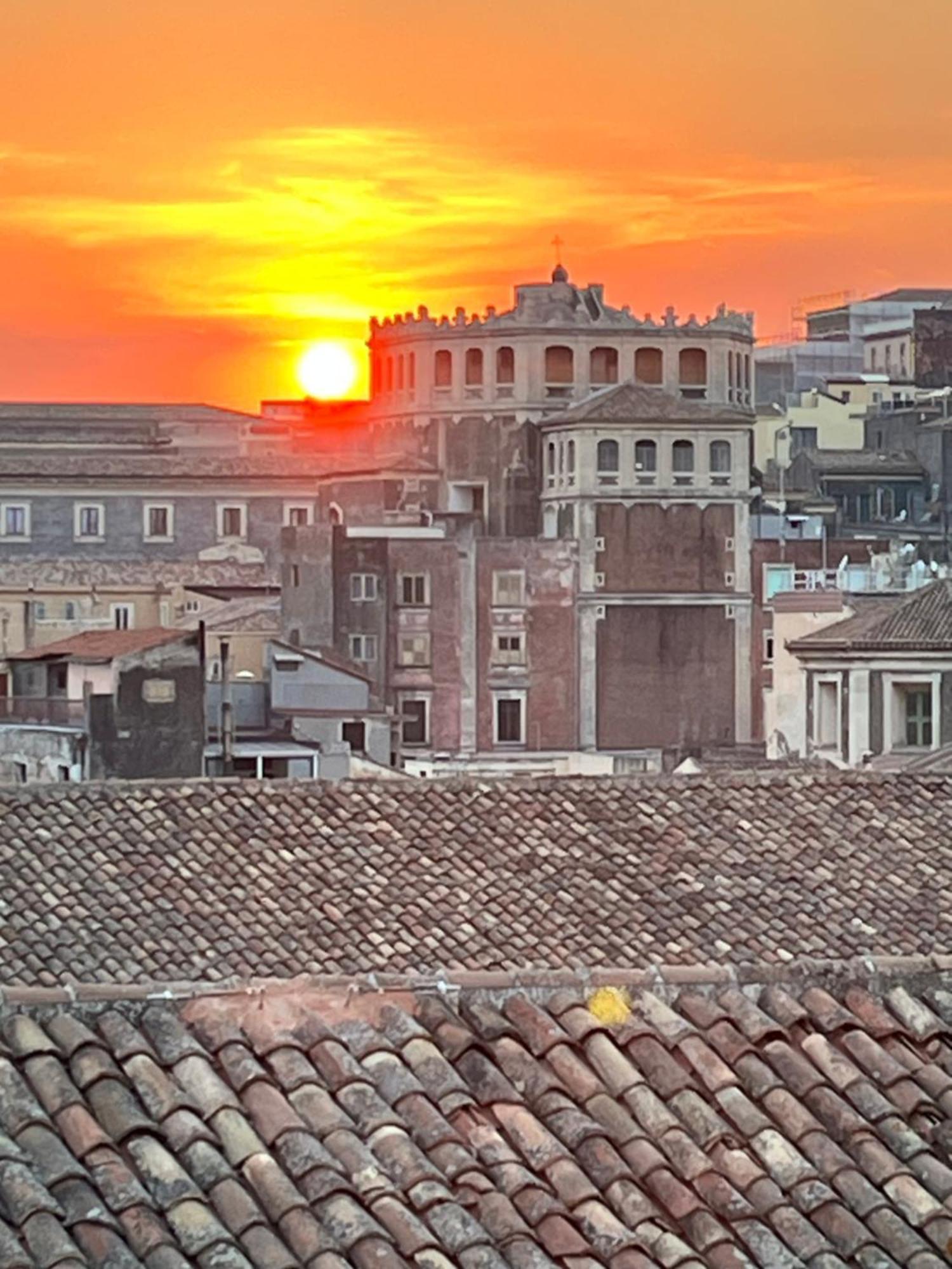 La Terrazza Di Sant'Agata Appartement Catánia Buitenkant foto